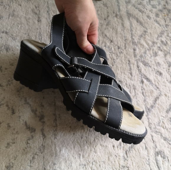 Vintage, 90's chunky heeled sandals - Picture 2 of 4